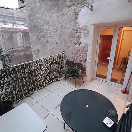 Le Volt'air 2 Pieces Avec Petite Terrasse - Centre-ville Apartamento Saint-Affrique