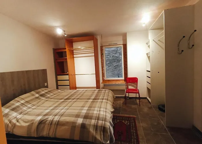 2 Pieces Avec Petite Terrasse - Centre-ville * Saint-Affrique